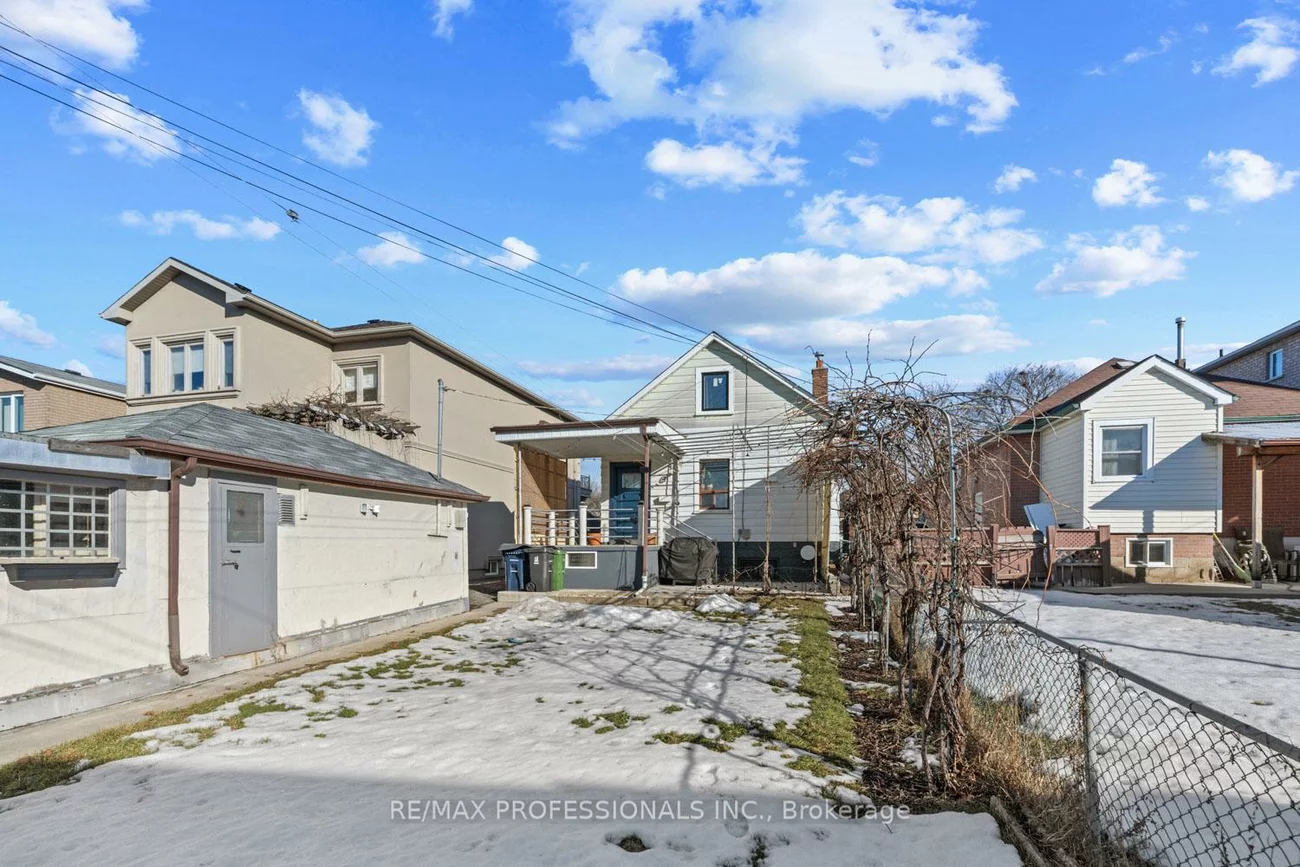 53, Beechborough, Beechborough-Greenbrook, Toronto