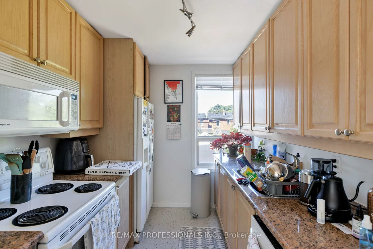 176, Symington, Dovercourt-Wallace Emerson-Junction, Toronto