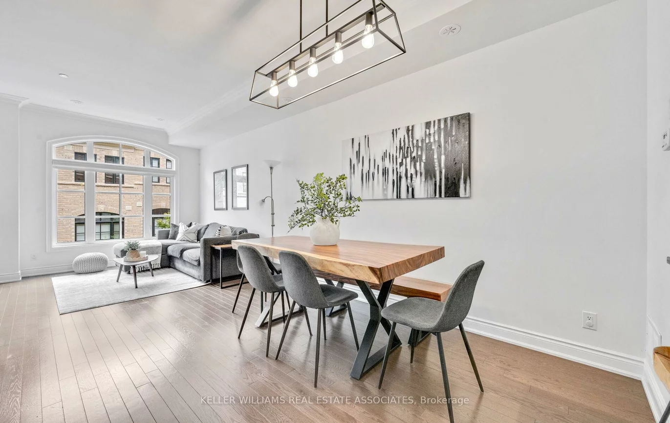 79, Elder, Long Branch, Toronto