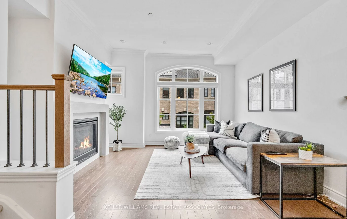 79, Elder, Long Branch, Toronto