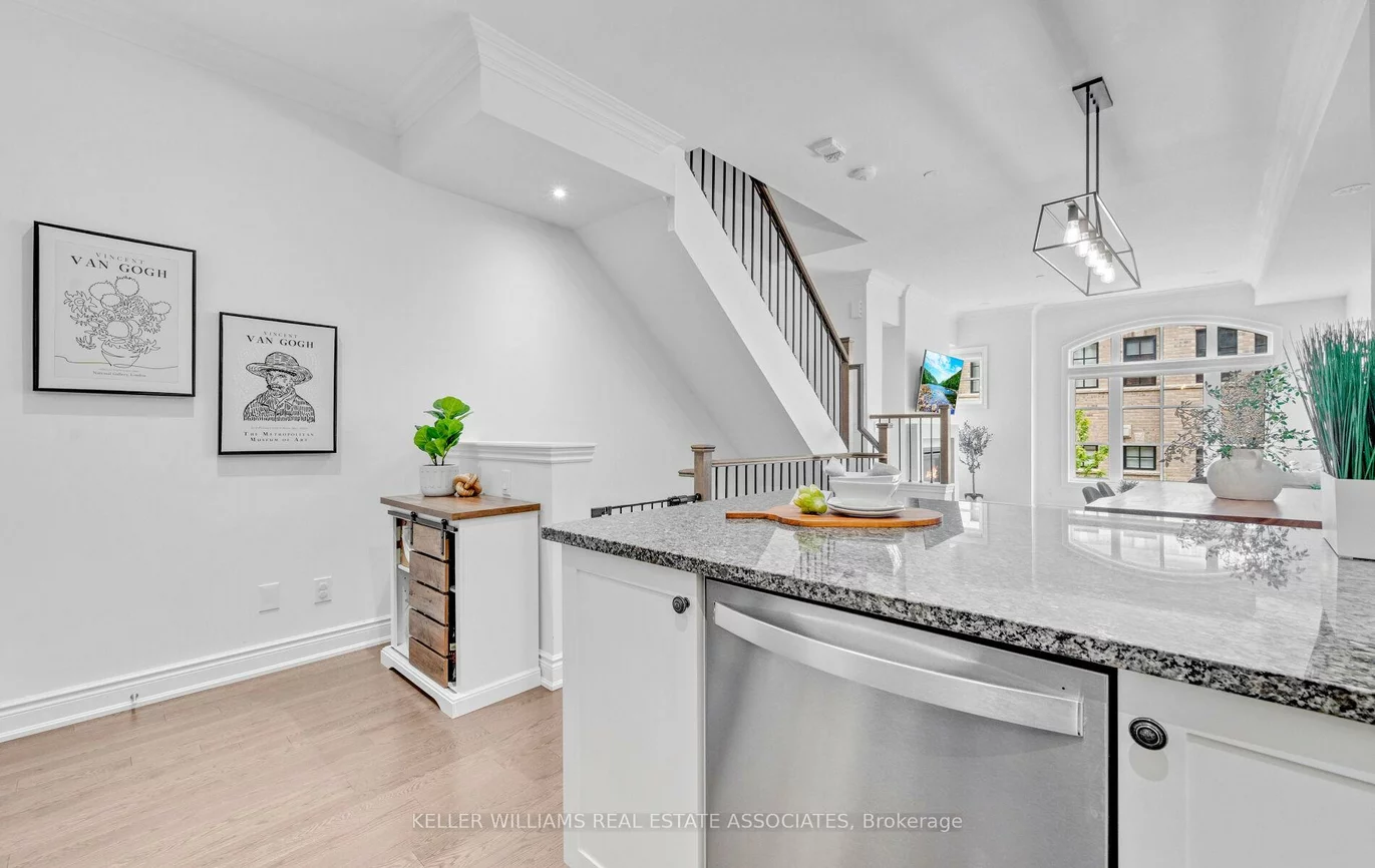 79, Elder, Long Branch, Toronto