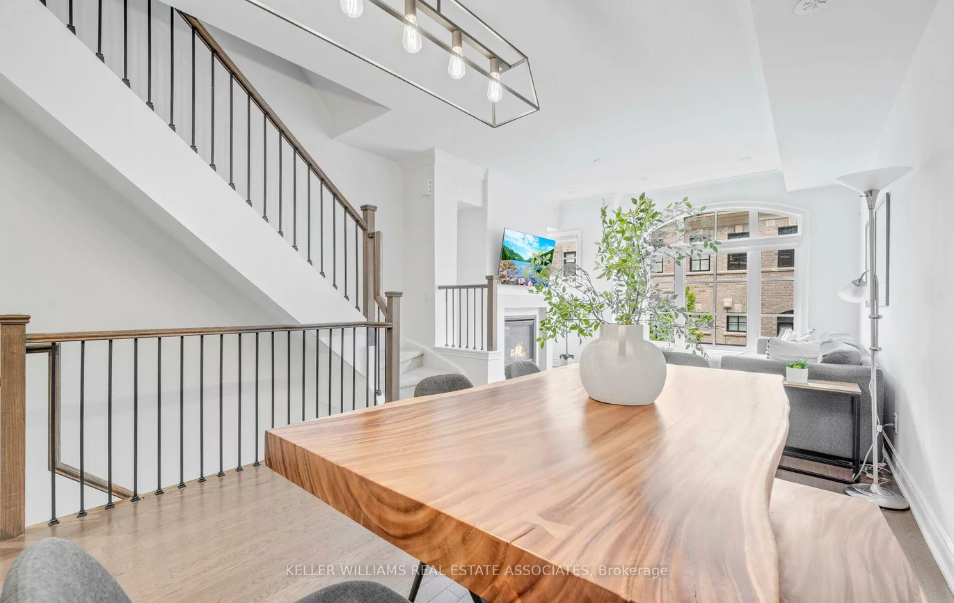 79, Elder, Long Branch, Toronto