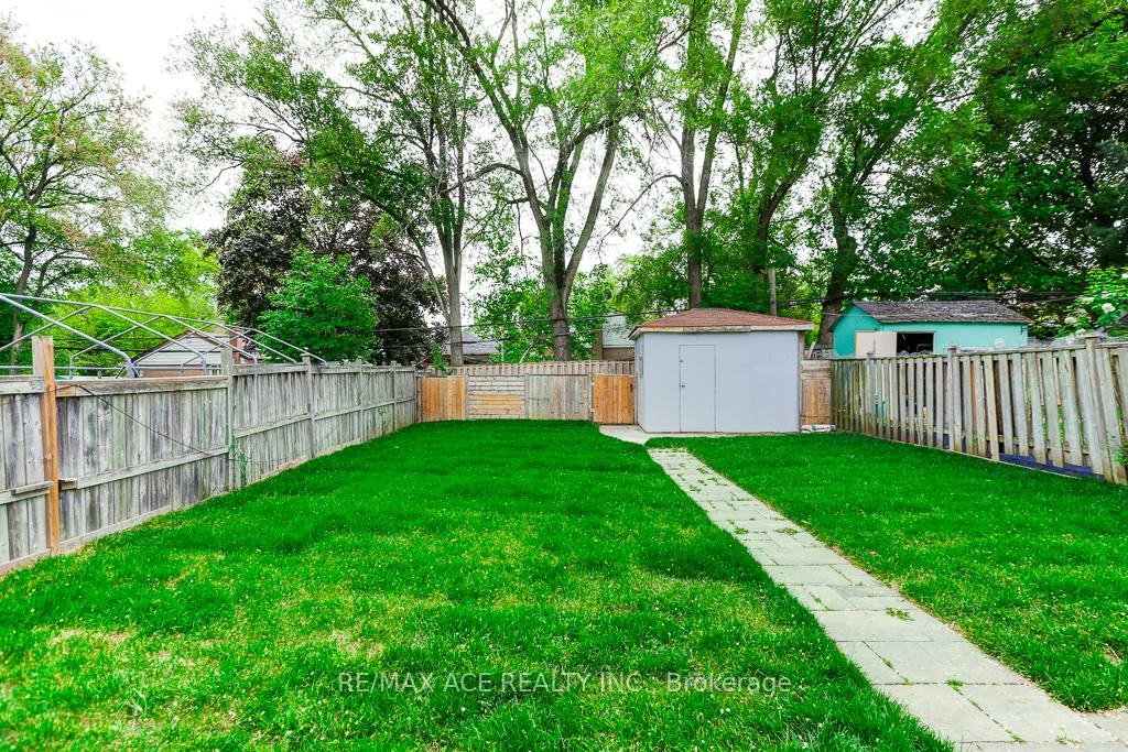 7, Brookmere, Rexdale-Kipling, Toronto
