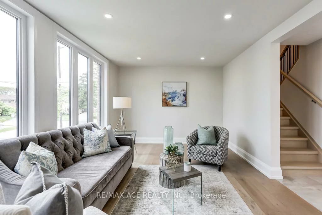 7, Brookmere, Rexdale-Kipling, Toronto
