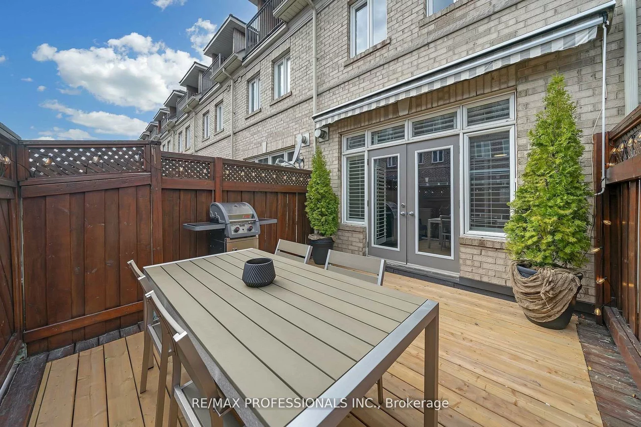 59, Furrow, Islington-City Centre West, Toronto