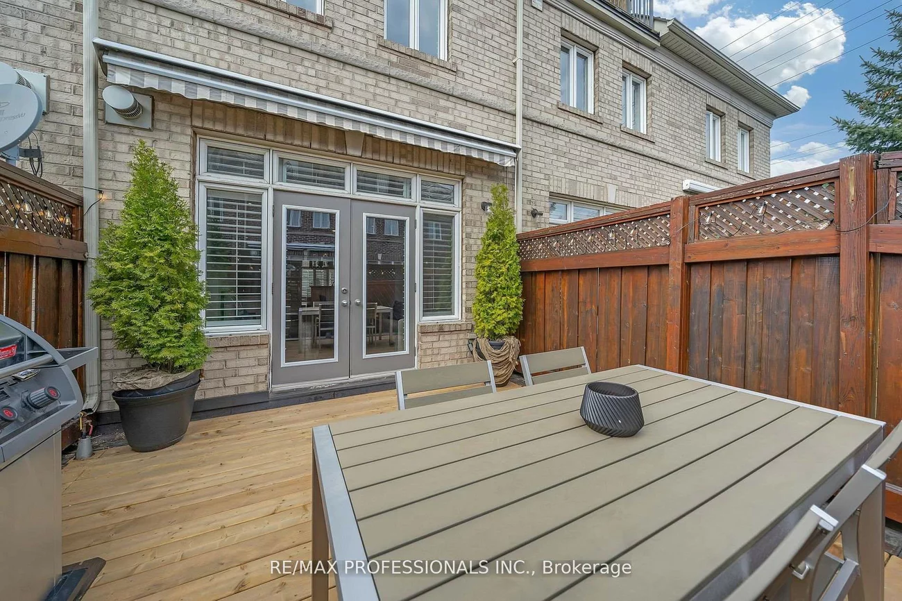 59, Furrow, Islington-City Centre West, Toronto