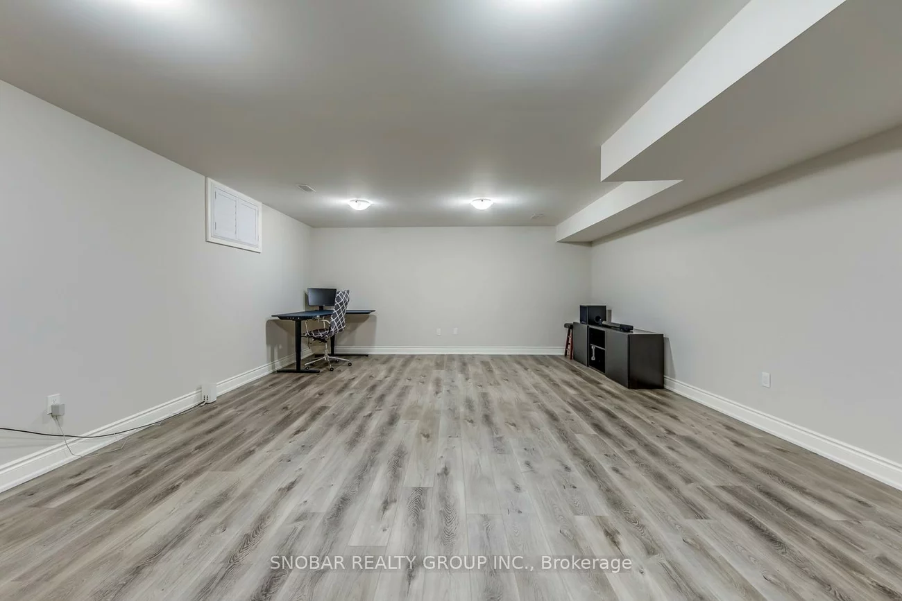 797, Oxford, Mimico, Toronto