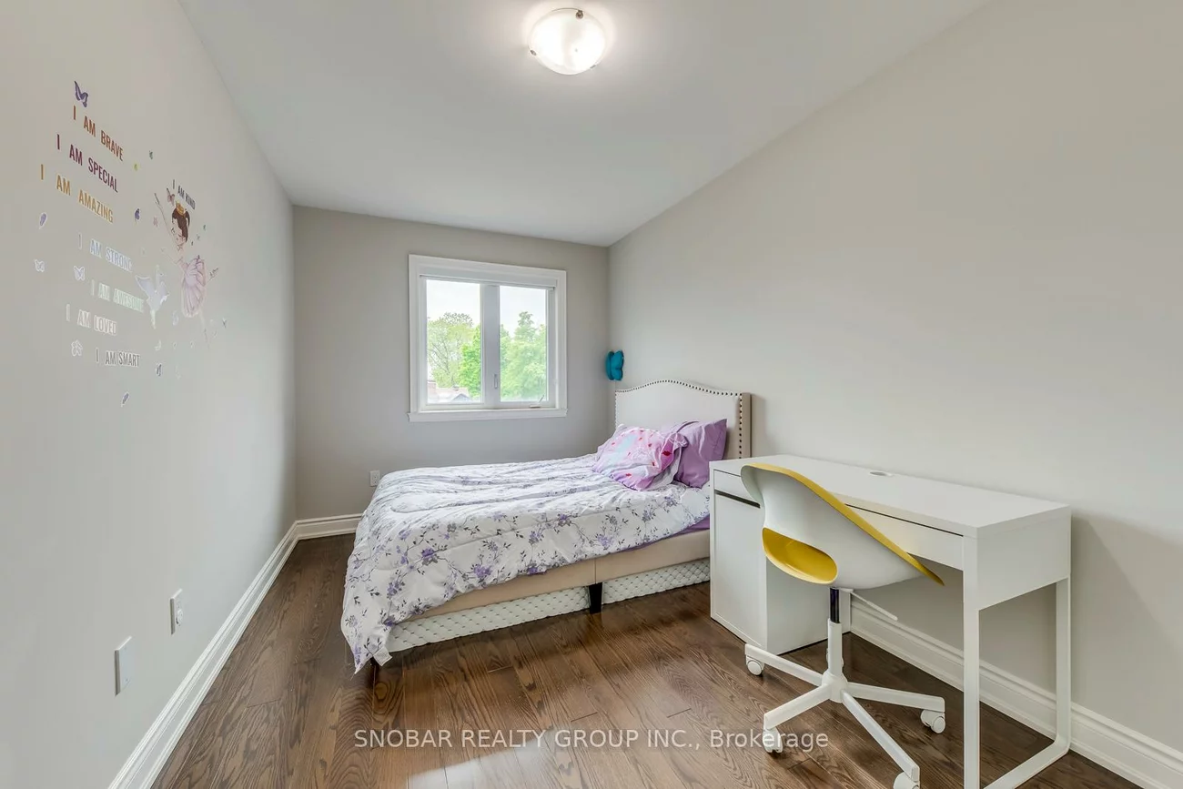 797, Oxford, Mimico, Toronto