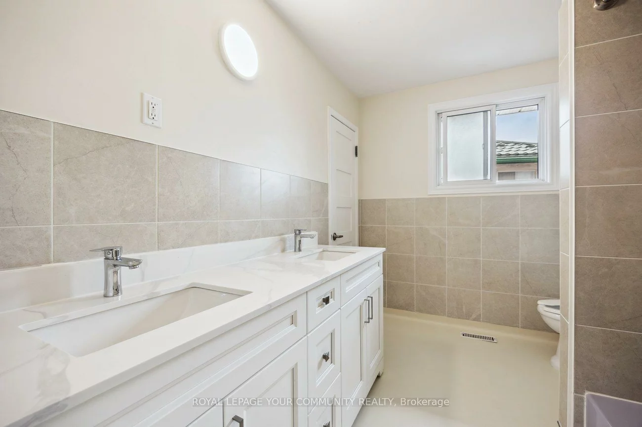 5, Annabelle, Mount Olive-Silverstone-Jamestown, Toronto