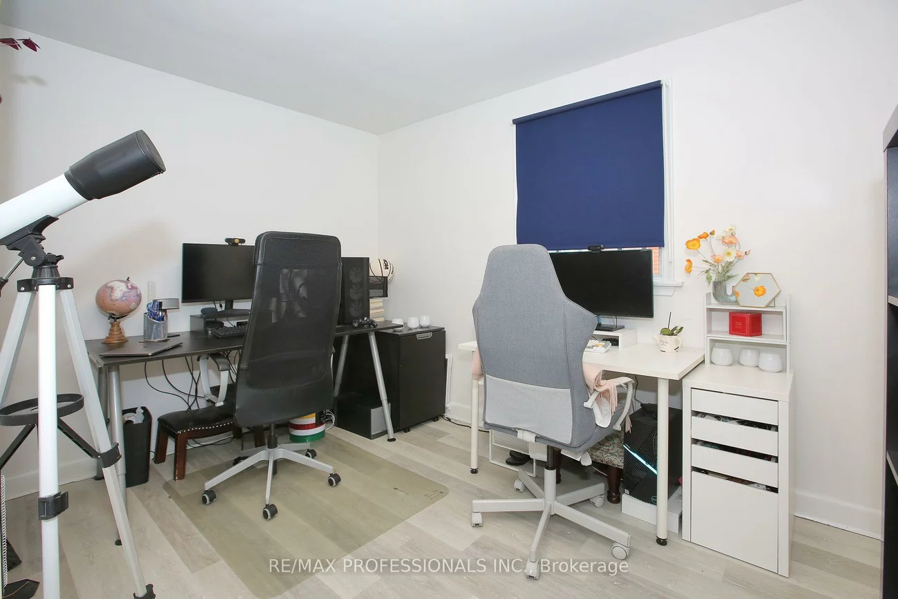 96, Nordin, Islington-City Centre West, Toronto
