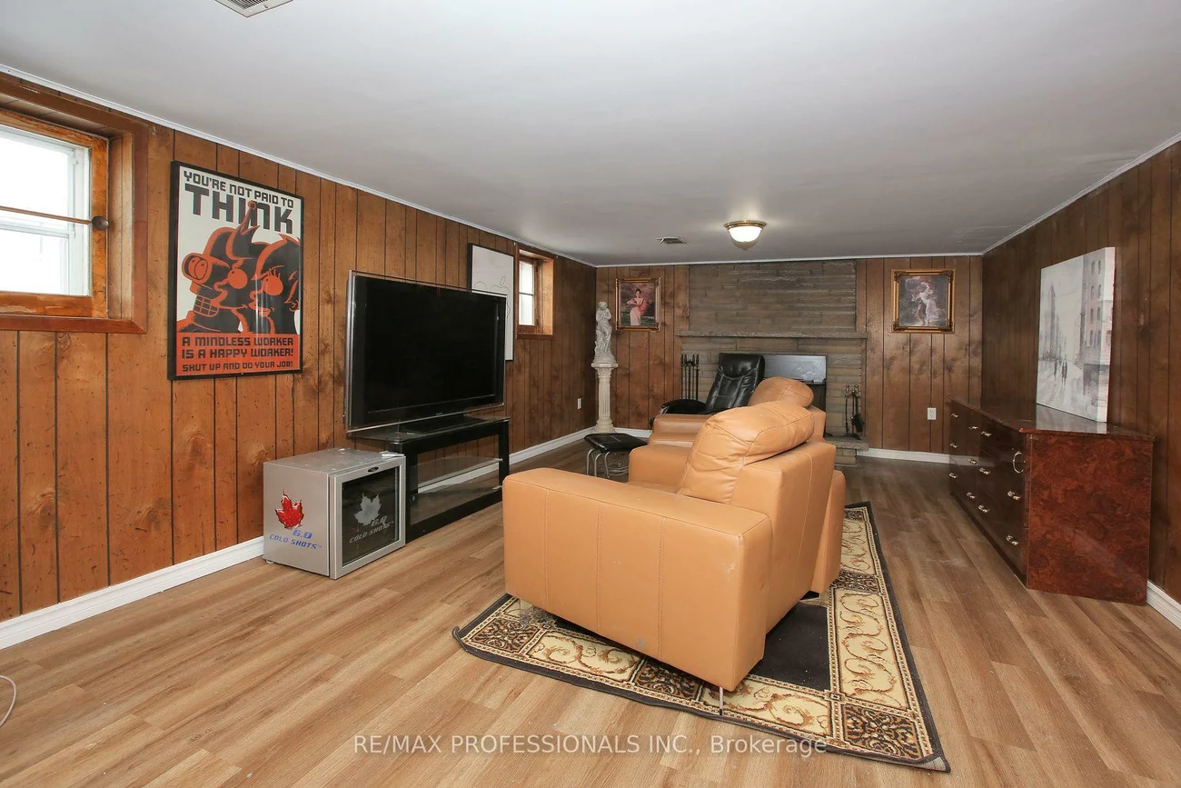 96, Nordin, Islington-City Centre West, Toronto