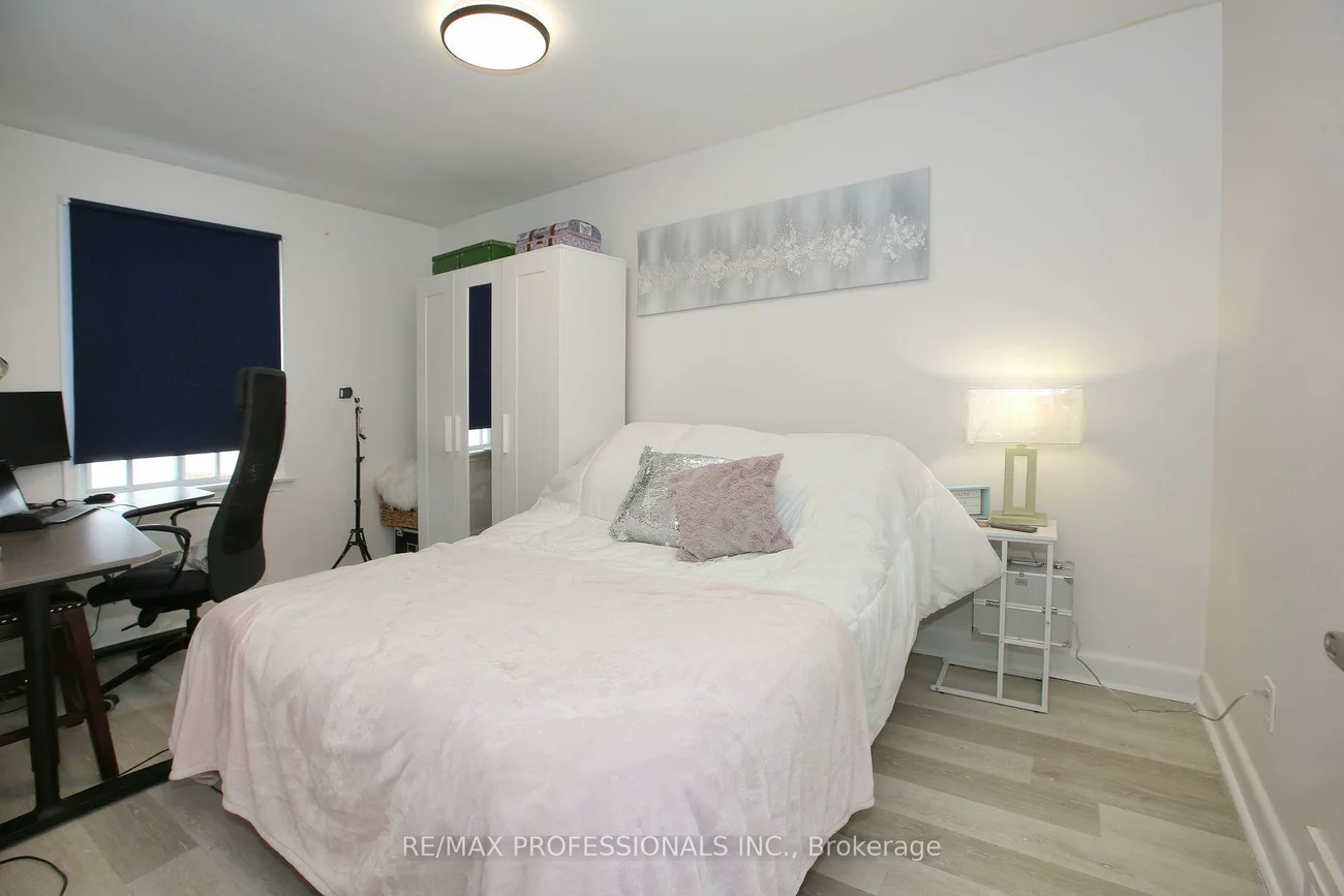 96, Nordin, Islington-City Centre West, Toronto