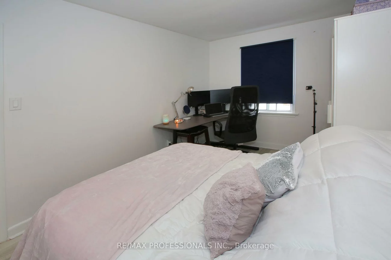 96, Nordin, Islington-City Centre West, Toronto