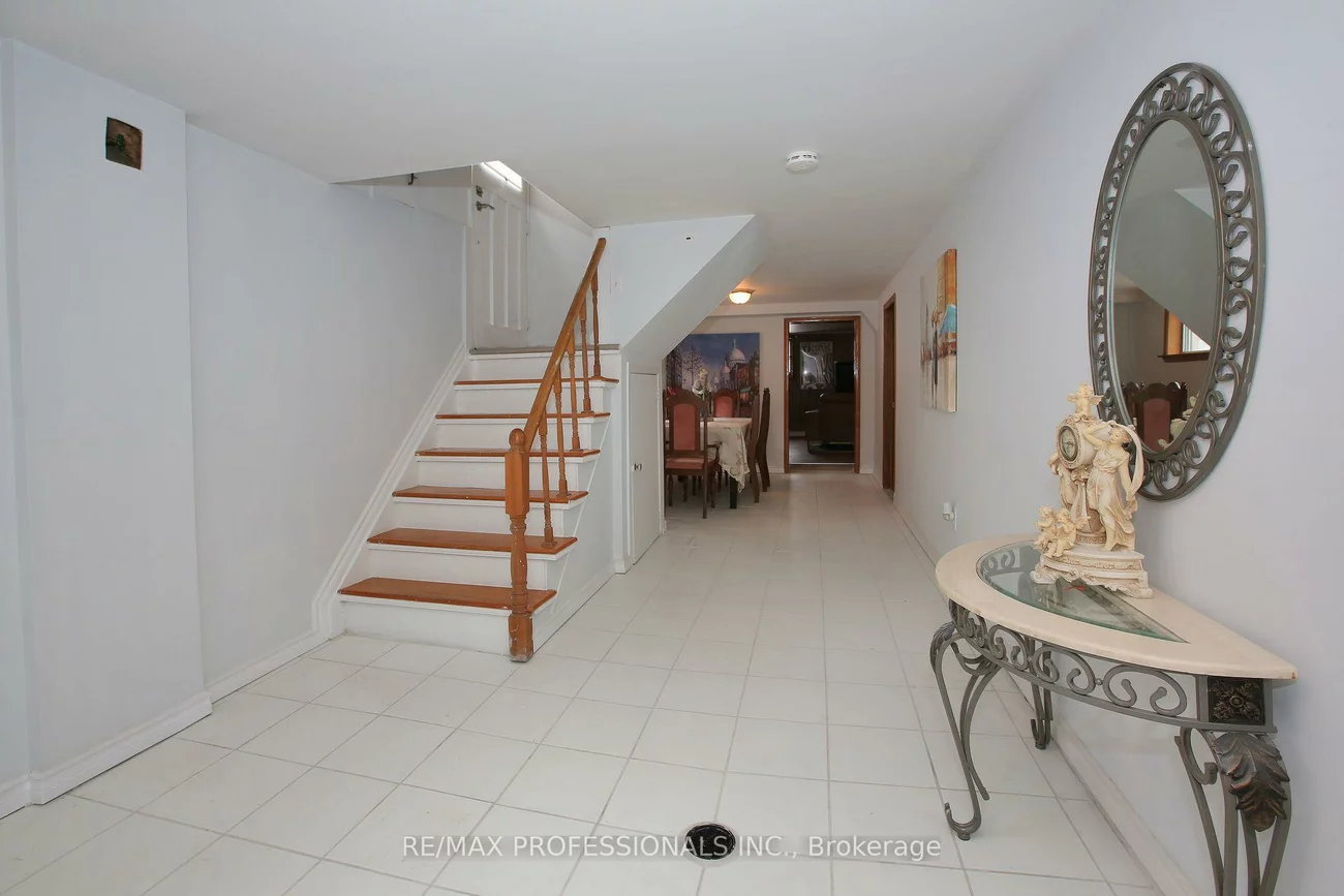 96, Nordin, Islington-City Centre West, Toronto