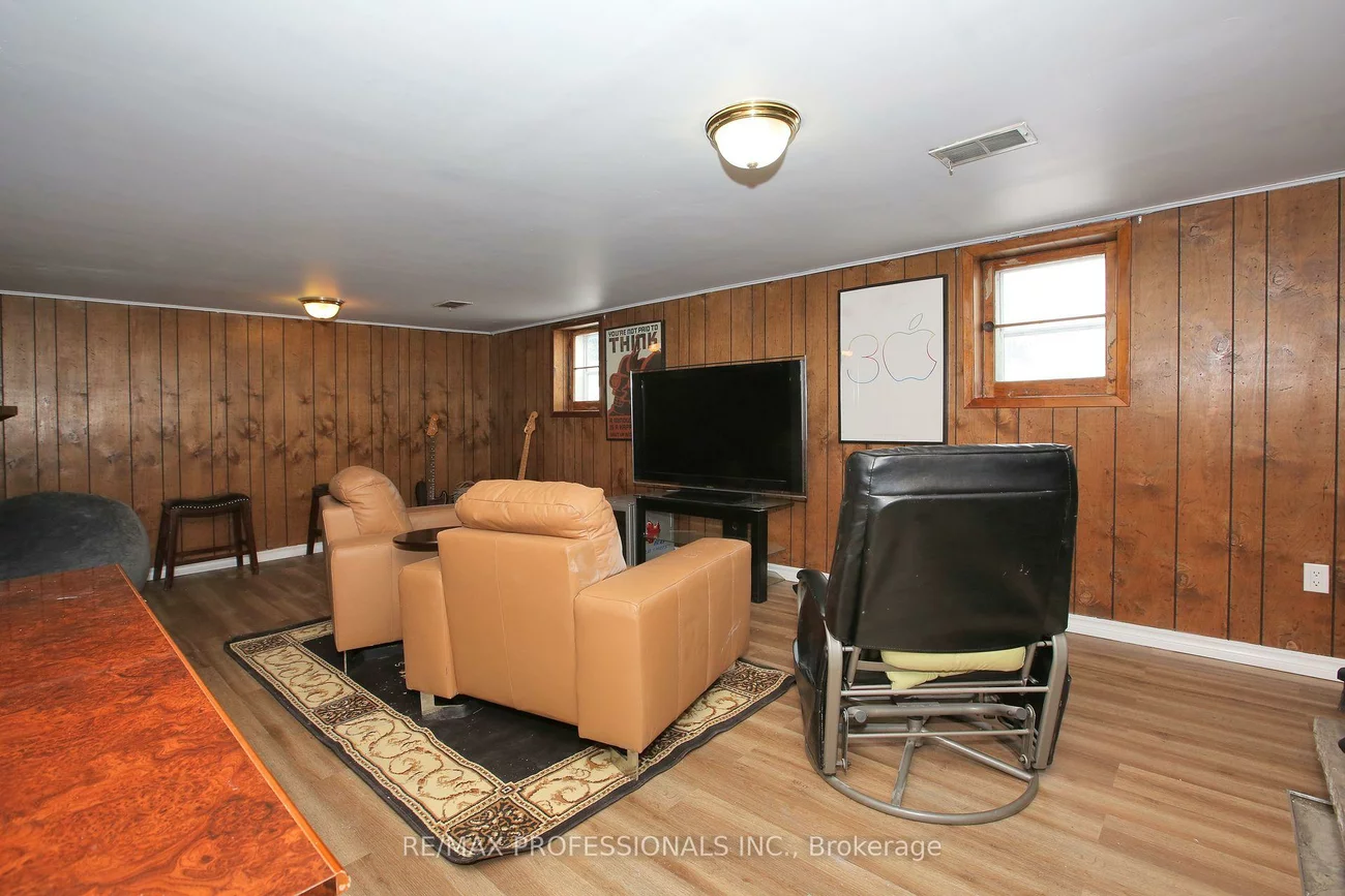 96, Nordin, Islington-City Centre West, Toronto