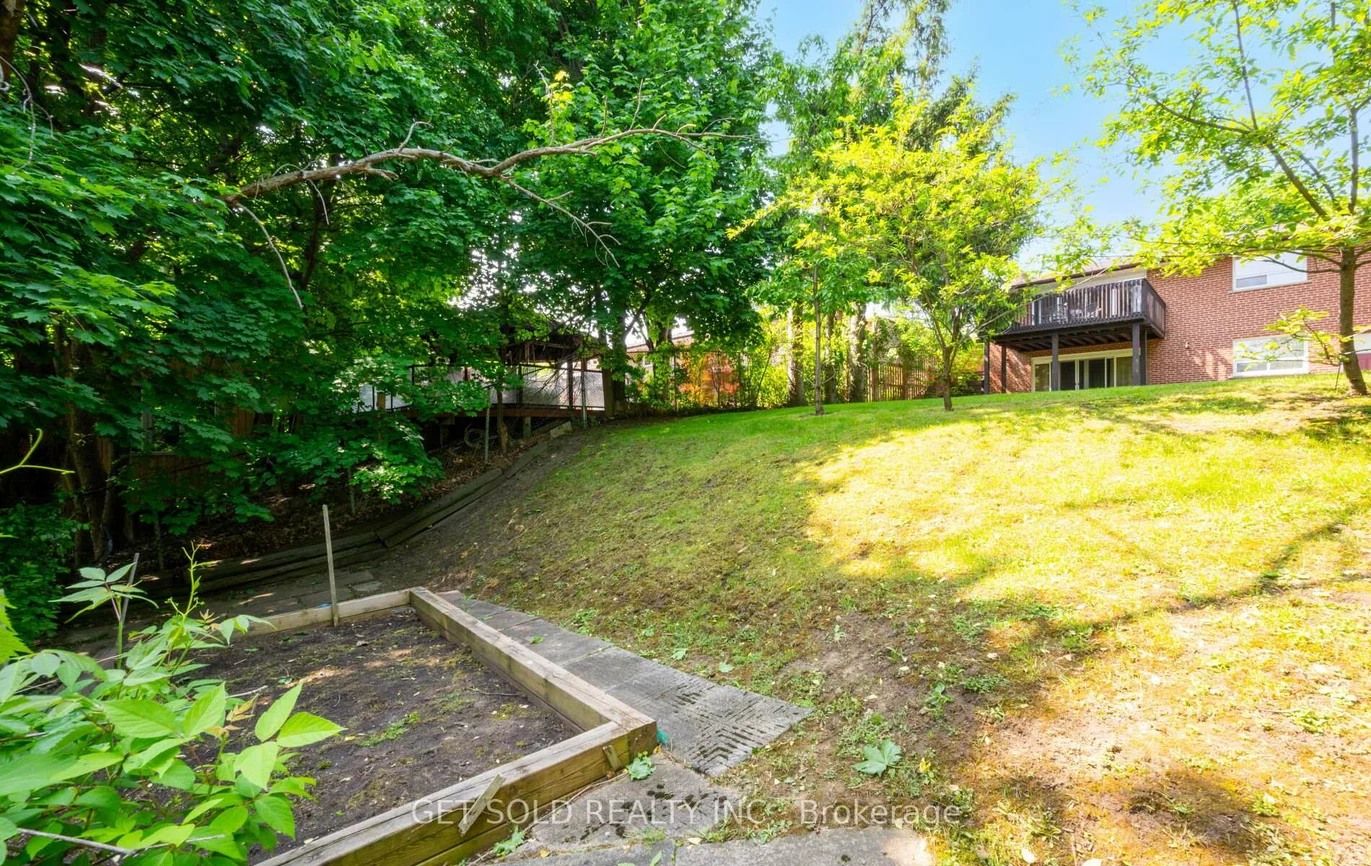 43, Grovetree, Thistletown-Beaumonde Heights, Toronto
