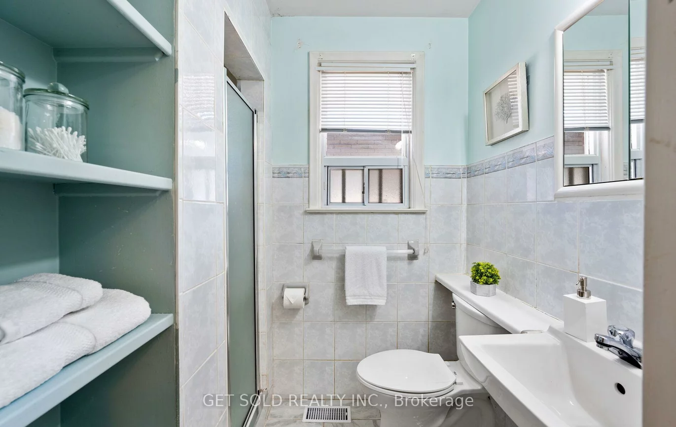 43, Grovetree, Thistletown-Beaumonde Heights, Toronto