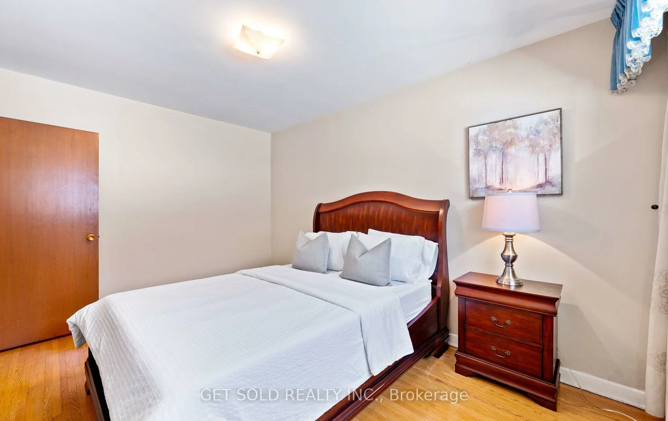 43, Grovetree, Thistletown-Beaumonde Heights, Toronto