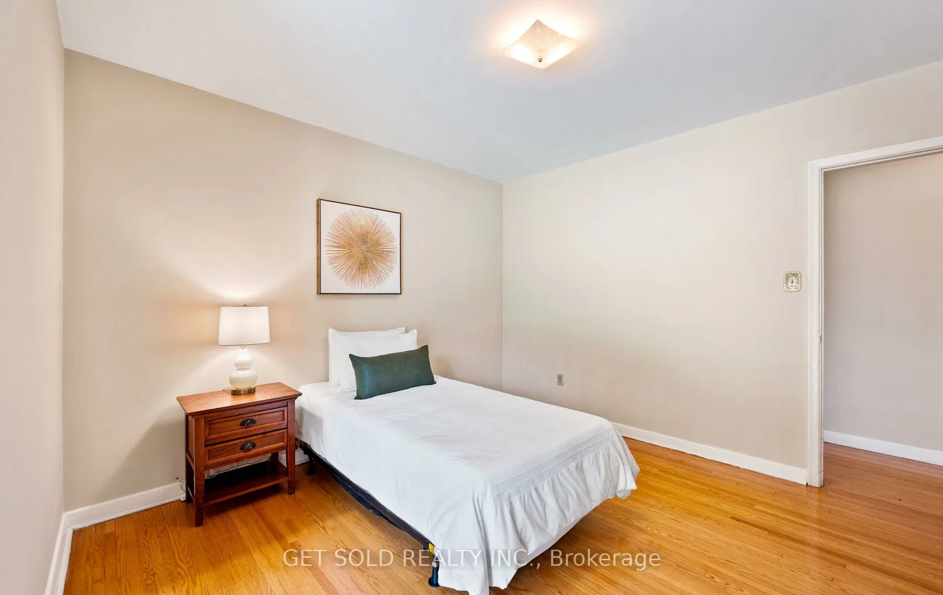 43, Grovetree, Thistletown-Beaumonde Heights, Toronto