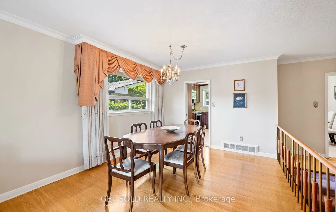 43, Grovetree, Thistletown-Beaumonde Heights, Toronto