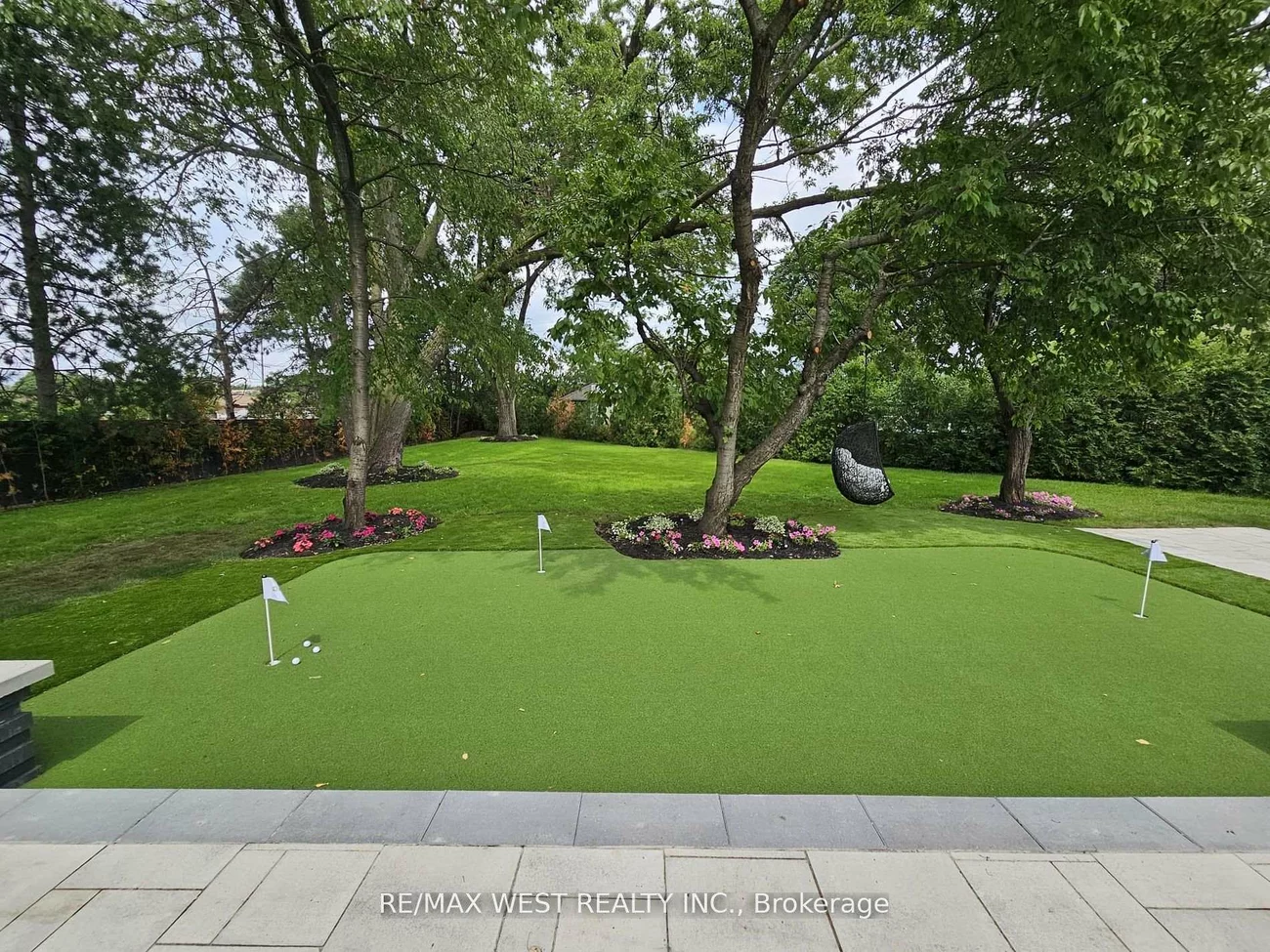 9, Delrosa, Mount Olive-Silverstone-Jamestown, Toronto