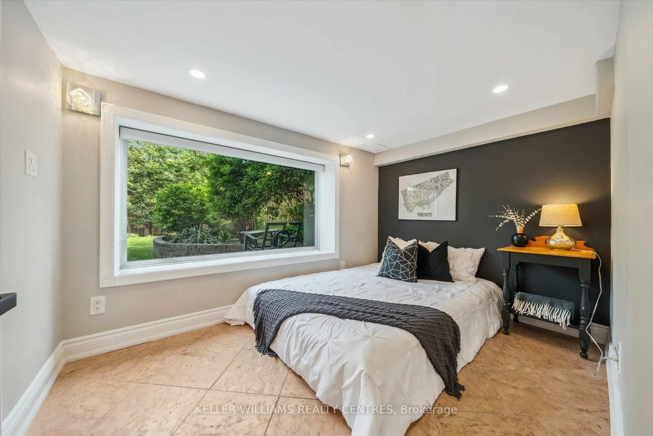 13, Villa, Long Branch, Toronto
