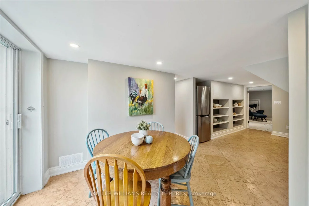 13, Villa, Long Branch, Toronto