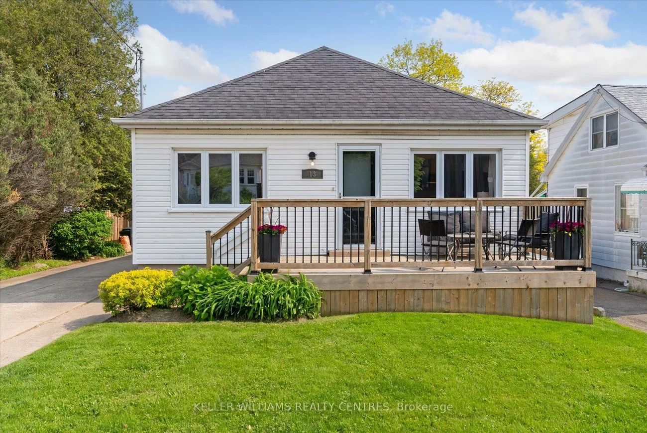 13, Villa, Long Branch, Toronto