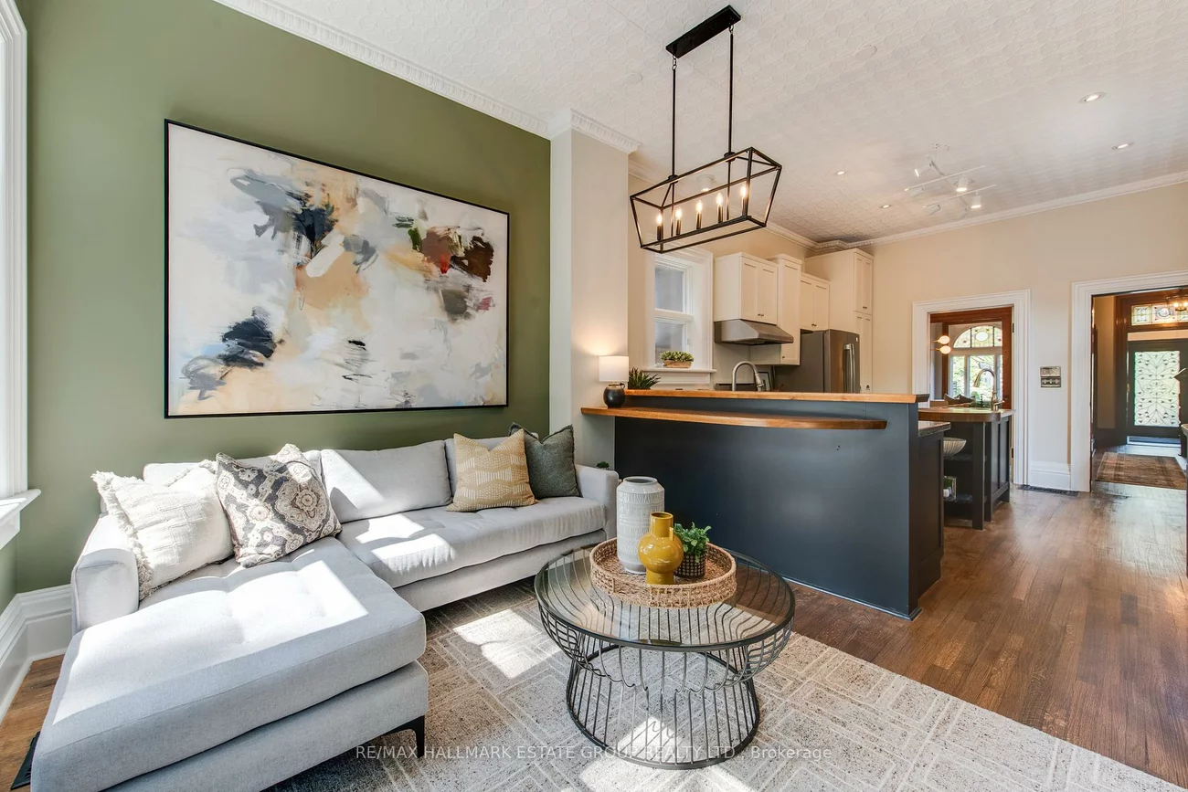 570, Indian, High Park North, Toronto