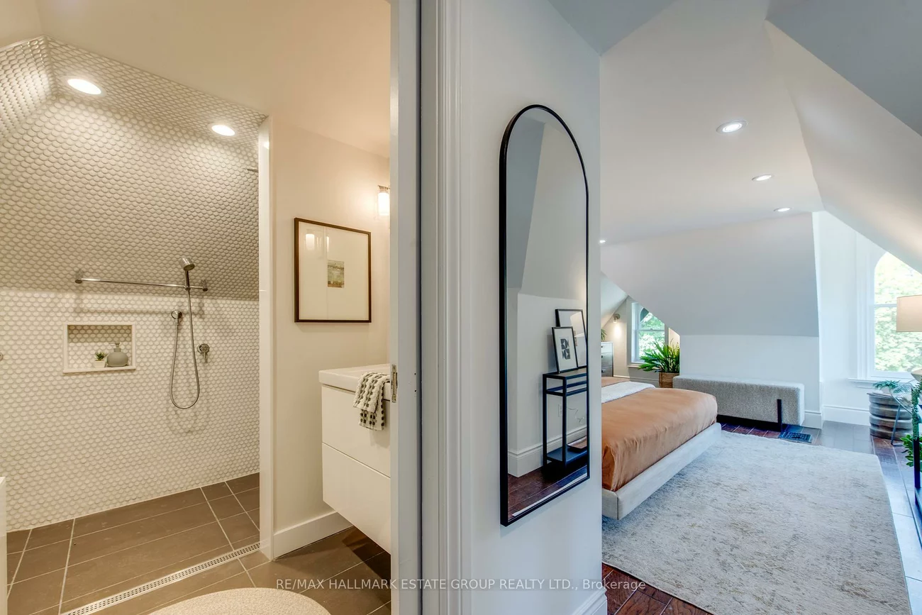 570, Indian, High Park North, Toronto