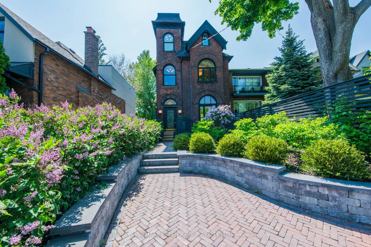 570, Indian, High Park North, Toronto
