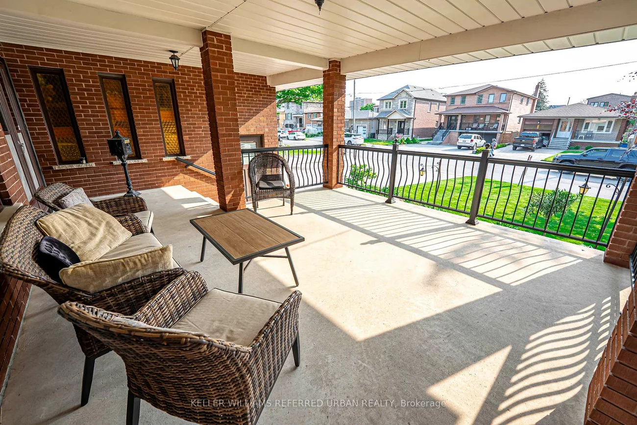 55, Chiswick, Brookhaven-Amesbury, Toronto