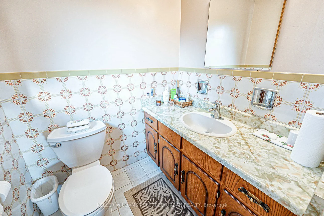 55, Chiswick, Brookhaven-Amesbury, Toronto