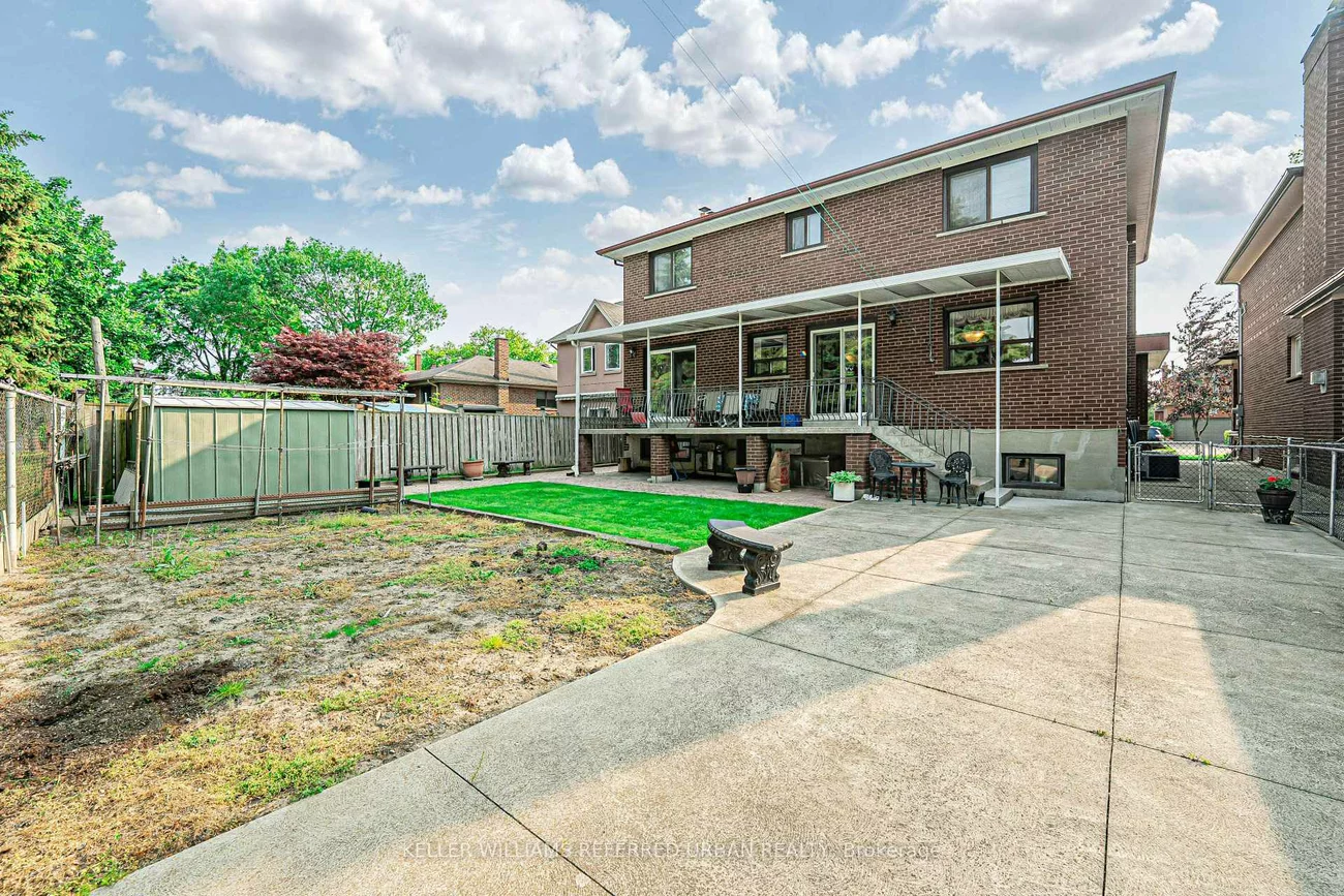 55, Chiswick, Brookhaven-Amesbury, Toronto
