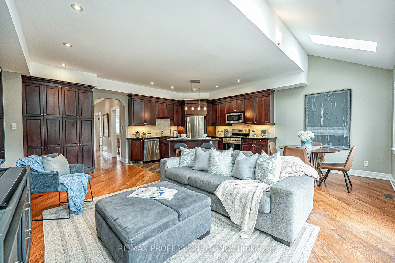 116, Lake Shore, New Toronto, Toronto