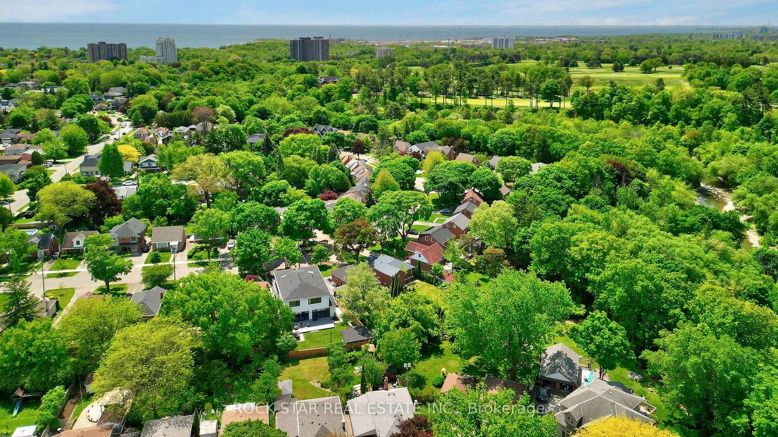 20, Westleigh, Alderwood, Toronto