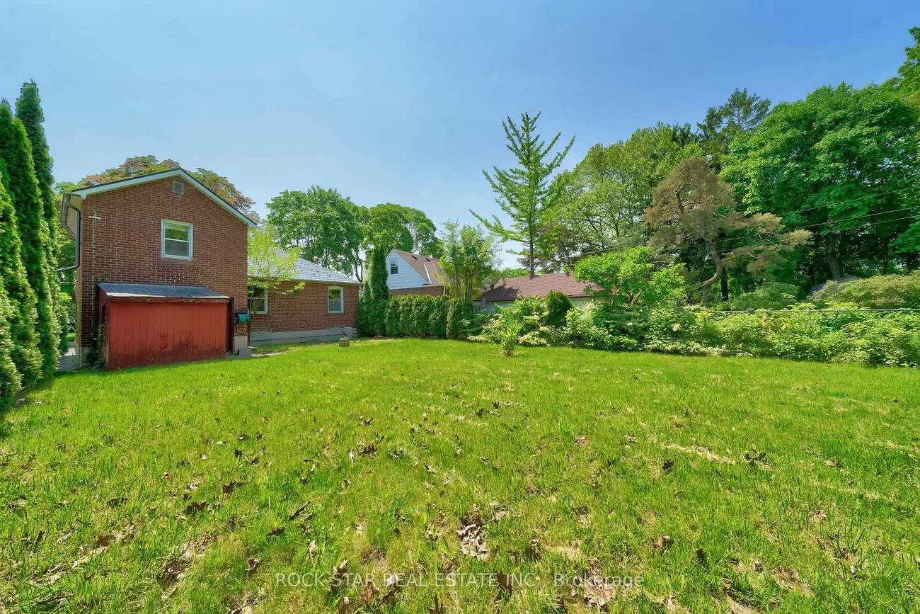 20, Westleigh, Alderwood, Toronto
