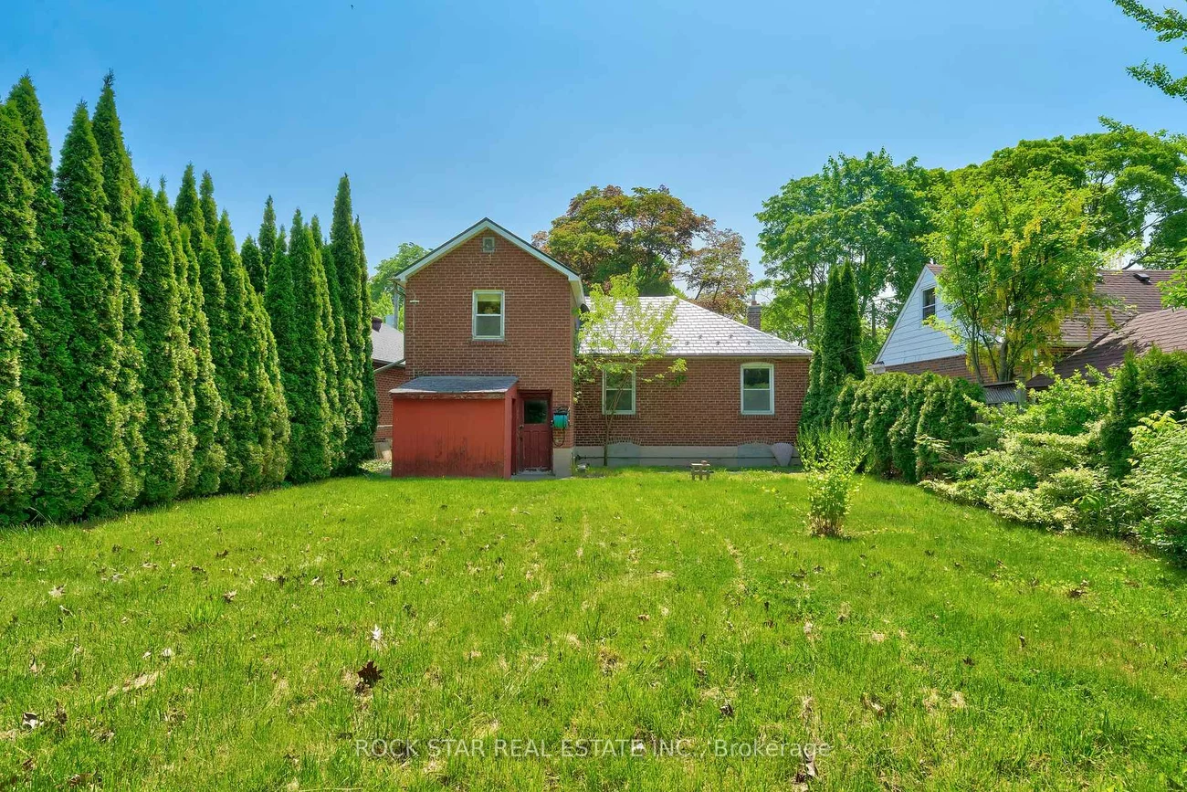 20, Westleigh, Alderwood, Toronto