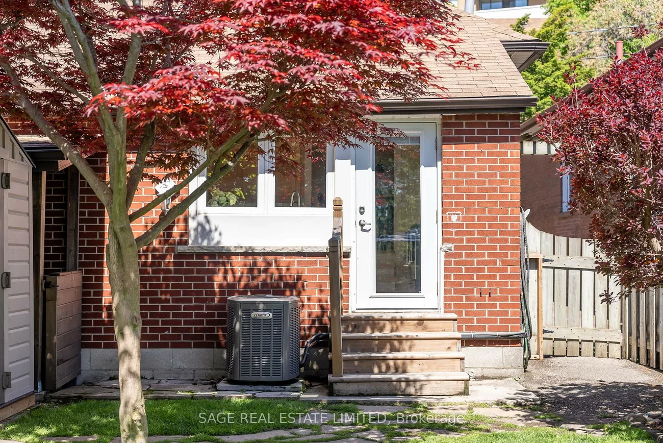 4047, Old Dundas, Lambton Baby Point, Toronto