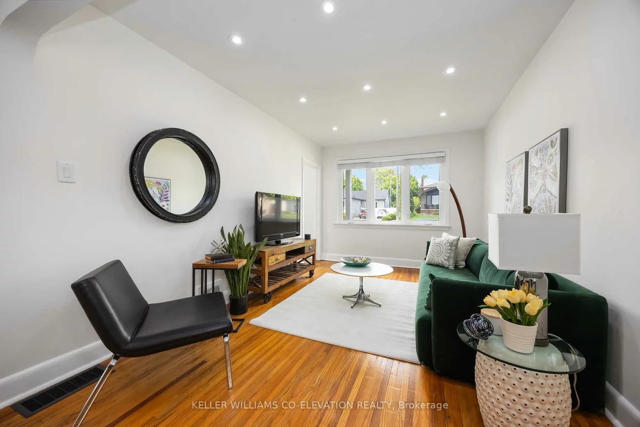 383, Rimilton, Alderwood, Toronto