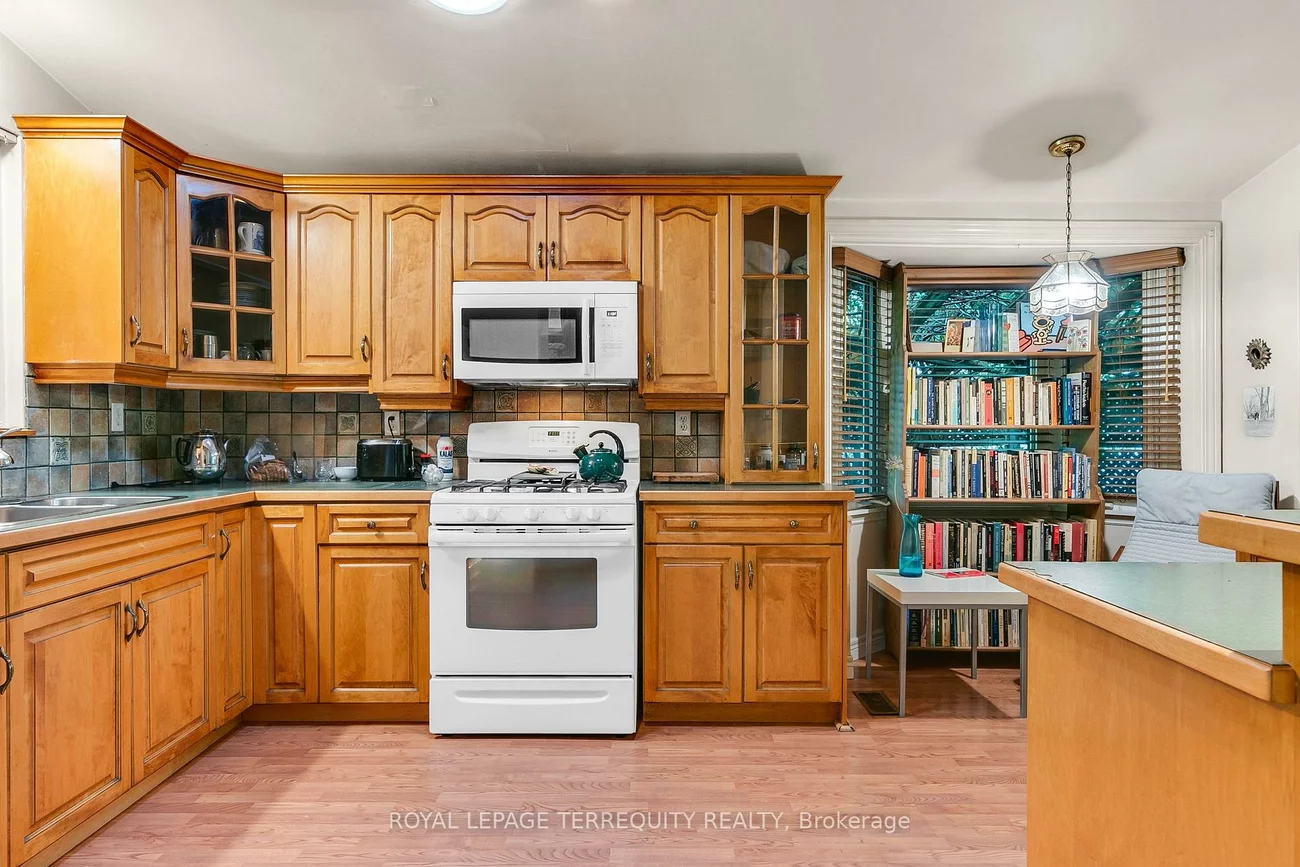 142, Verobeach, Humbermede, Toronto