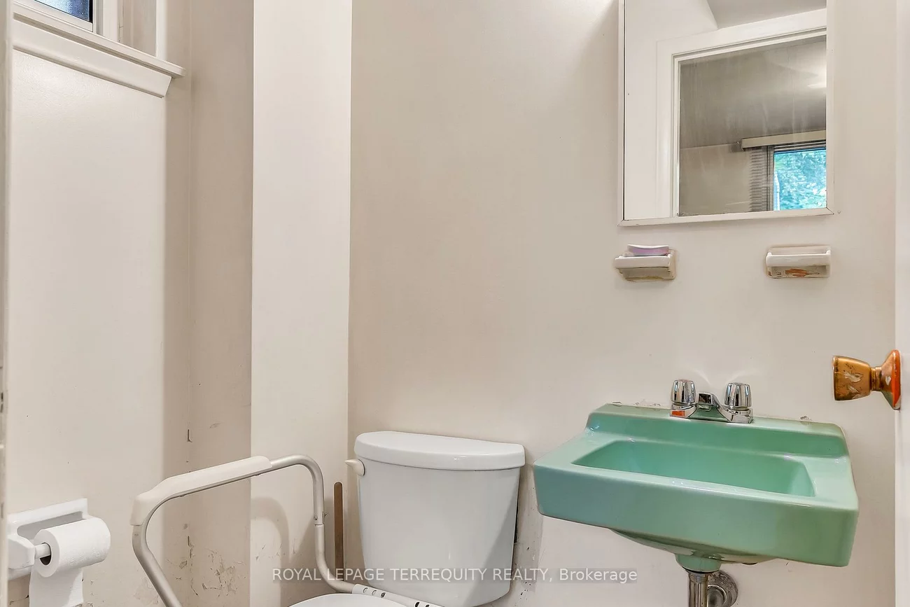 142, Verobeach, Humbermede, Toronto