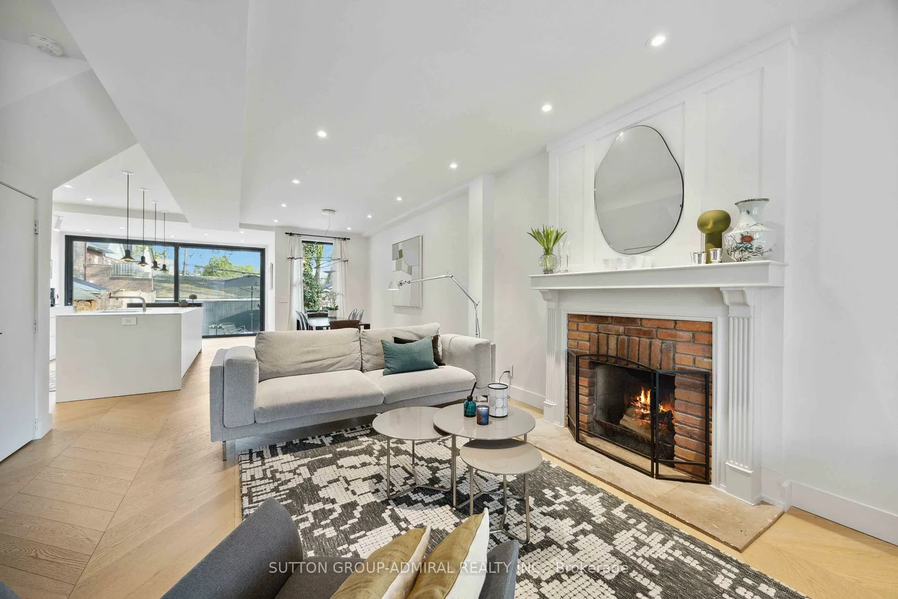 427, Annette, High Park North, Toronto