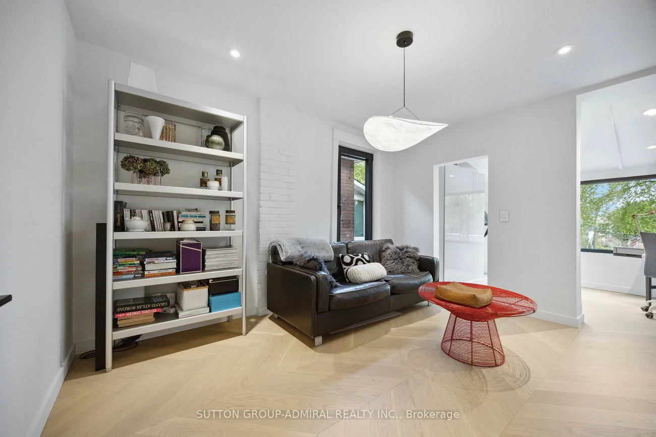 427, Annette, High Park North, Toronto