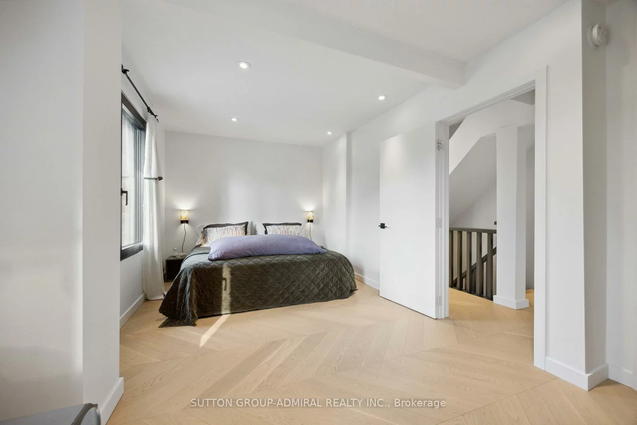 427, Annette, High Park North, Toronto