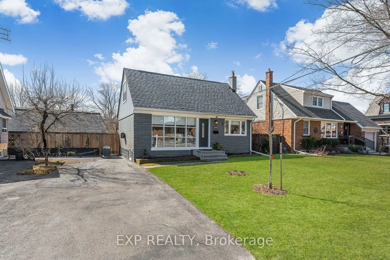 75, Alder, Long Branch, Toronto