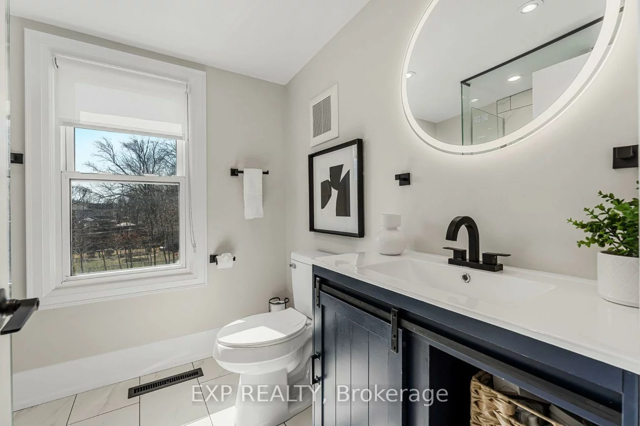 75, Alder, Long Branch, Toronto