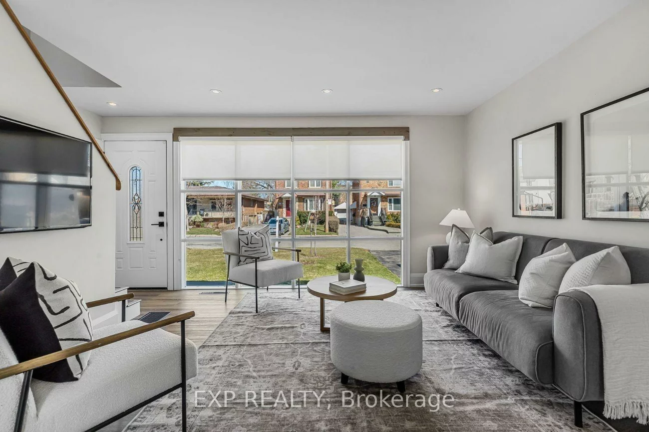 75, Alder, Long Branch, Toronto