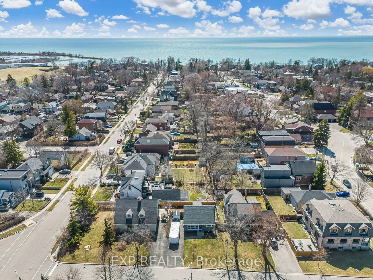 75, Alder, Long Branch, Toronto