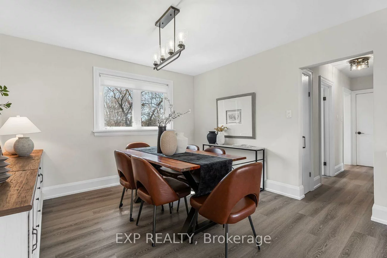 75, Alder, Long Branch, Toronto